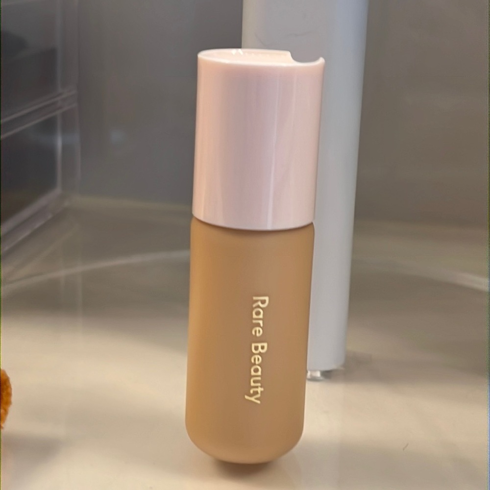Rare Beauty Positive Light tinted moisturizer 30N